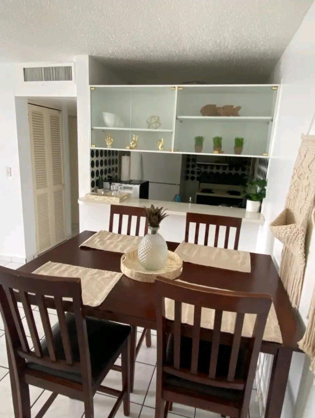 Marbella Apartments San Juan Exterior foto